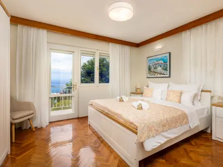 Villa Gisela à Malinska, 10 m de la mer : photo 9