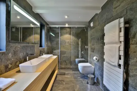 Chalet Black Stone, 10 pers., piscine et sauna : photo 21