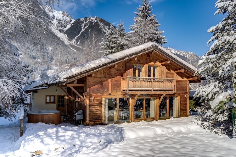 Chalet Favrands à Chamonix, vue Mont-Blanc et jacuzzi - Photo 9