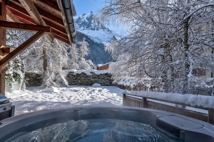 Chalet Favrands à Chamonix, vue Mont-Blanc et jacuzzi - Photo 23