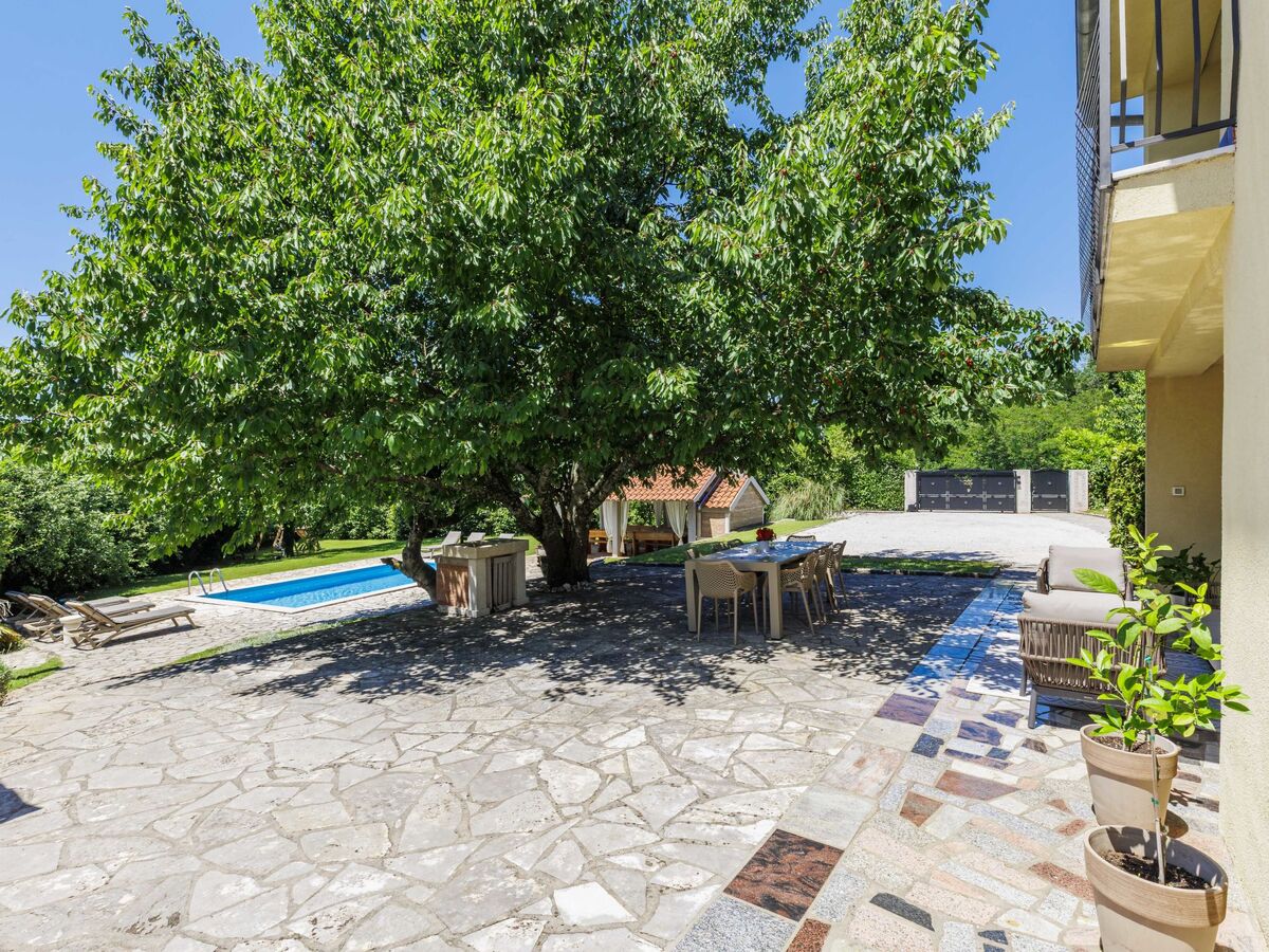 Villa Elli à Tinjan : 10 personnes, piscine privée - Photo 3