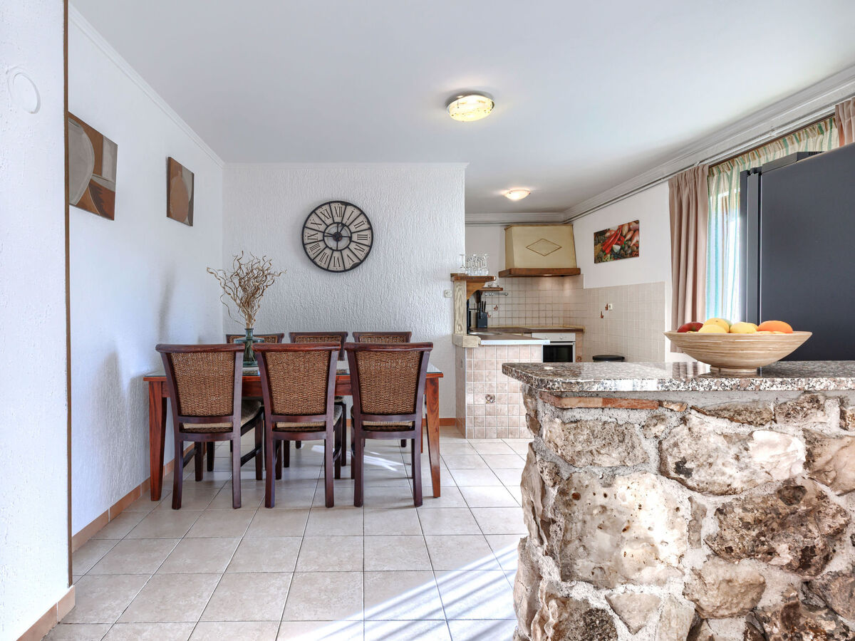 Villa Elli à Tinjan : 10 personnes, piscine privée - Photo 21