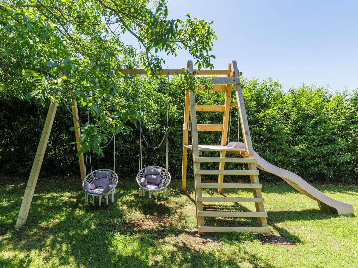 Villa Elli à Tinjan : 10 personnes, piscine privée - Photo 36