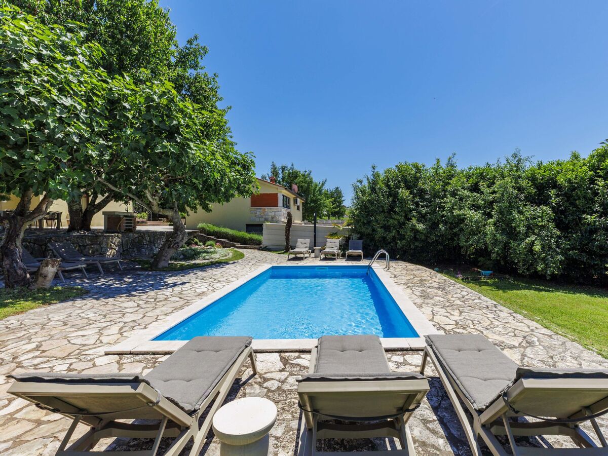 Villa Elli à Tinjan : 10 personnes, piscine privée - Photo 40
