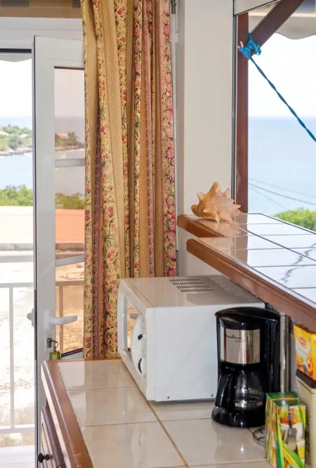 Appartement vue mer à Deshaies, piscine partagée et terrasse : photo 4