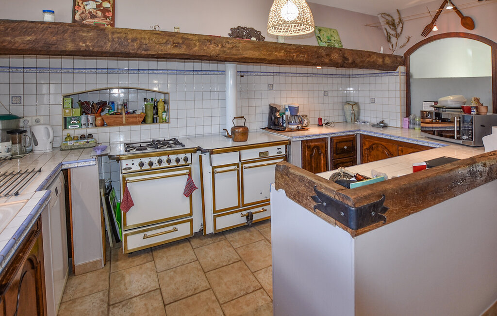Maison 210 m² avec terrasse panoramique et 10 000 m² de jardin - Photo 5