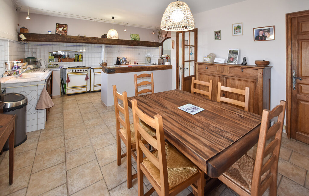 Maison 210 m² avec terrasse panoramique et 10 000 m² de jardin - Photo 6