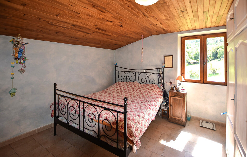 Maison 210 m² avec terrasse panoramique et 10 000 m² de jardin - Photo 26