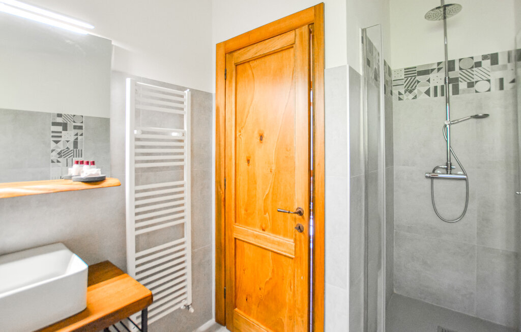 Maison mitoyenne 1 chambre avec piscine partagée en Toscane - Photo 18