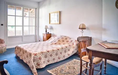 Maison de maître 17e siècle, 11 personnes, piscine : photo 8