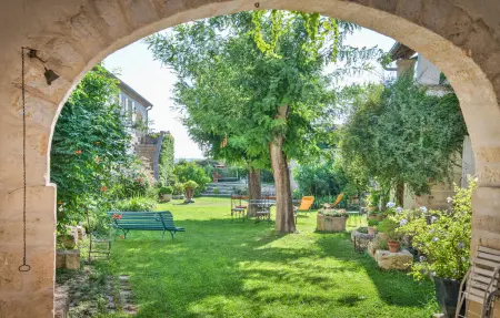 Maison de maître 17e siècle, 11 personnes, piscine : photo 15