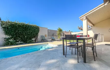 Maison 3 chambres avec piscine privée à Cabannes : photo 2