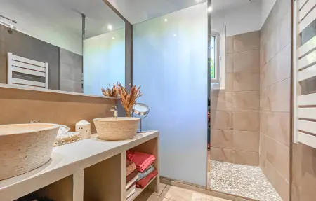 Maison 3 chambres avec piscine privée à Cabannes : photo 16