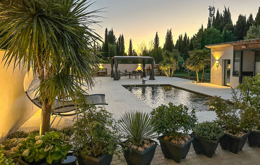 Maison 8 personnes avec piscine privée à Cabannes - Photo 1