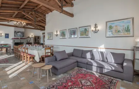 Maison 7 chambres avec piscine à Rivodutri : photo 4