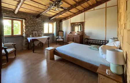 Maison 18ème siècle avec piscine aux Mages : photo 7