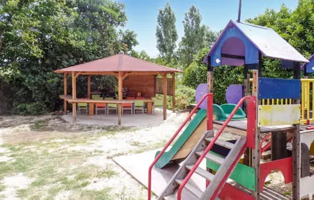 Maison 18ème siècle avec piscine aux Mages : photo 17