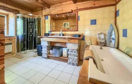 Maison 18ème siècle avec piscine aux Mages : photo 35