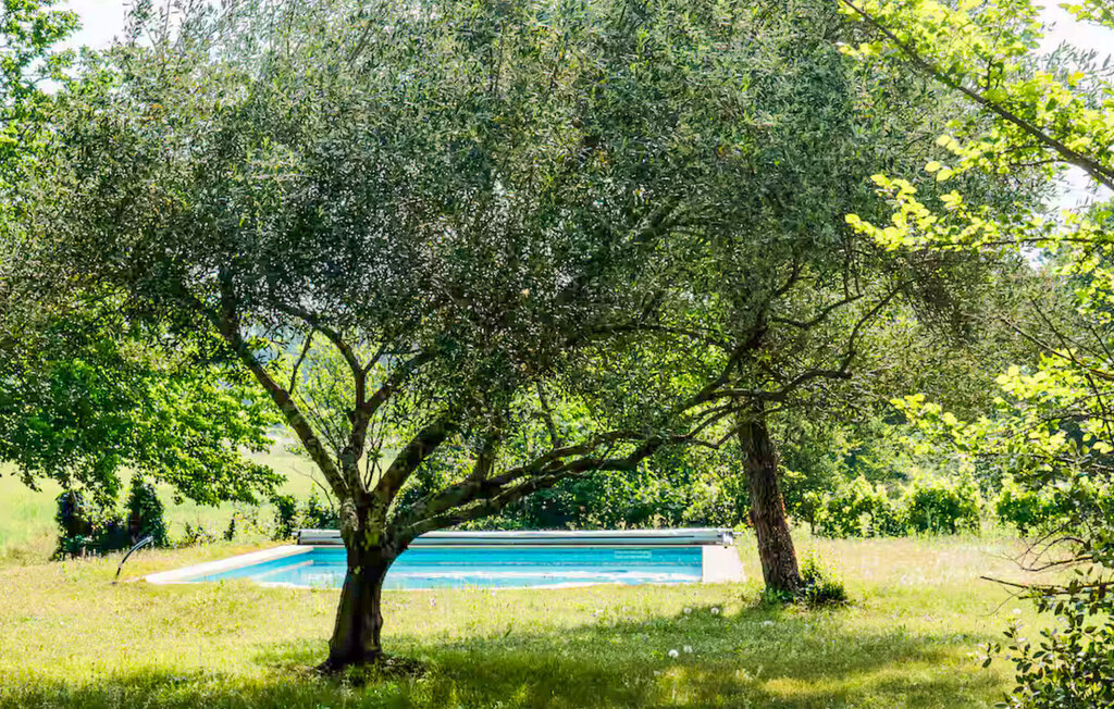 Mas de 260 m² avec piscine privée près d'Uzès - Photo 12