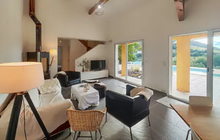 Maison 8 pers. Roquebrun, piscine chauffée et vue panoramique : photo 4