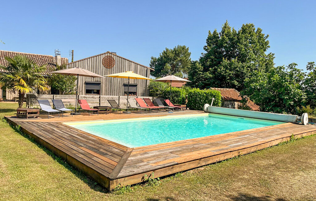Maison pierre et poutres avec piscine chauffée à Mombrier - Photo 1