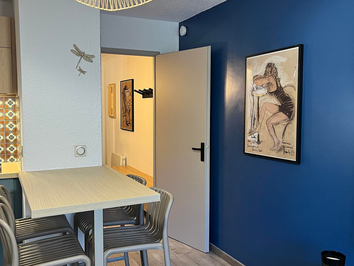 Studio rénové 28 m² avec balcon, parking privé, accès pistes - Photo 2