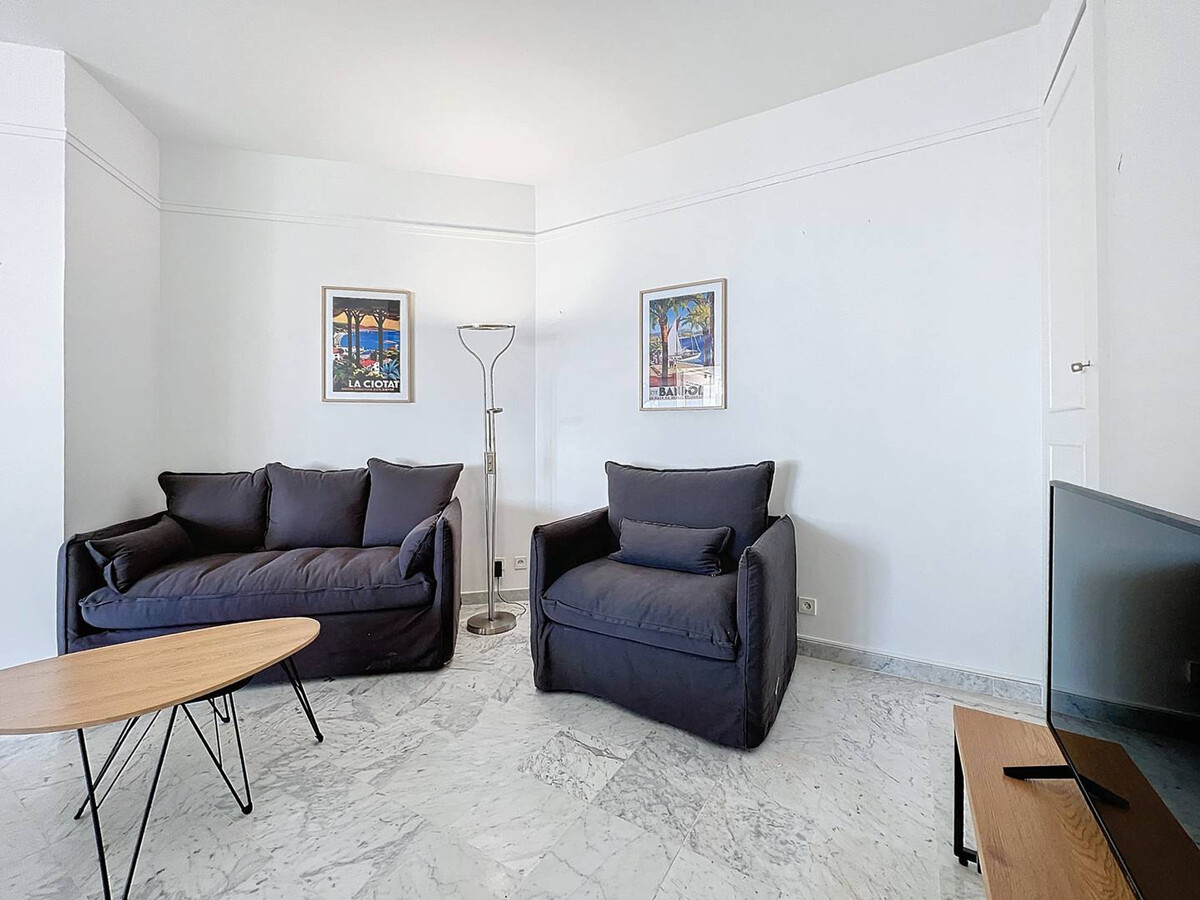 Appartement 3 pièces climatisé, vue mer et garage à La Ciotat - Photo 11
