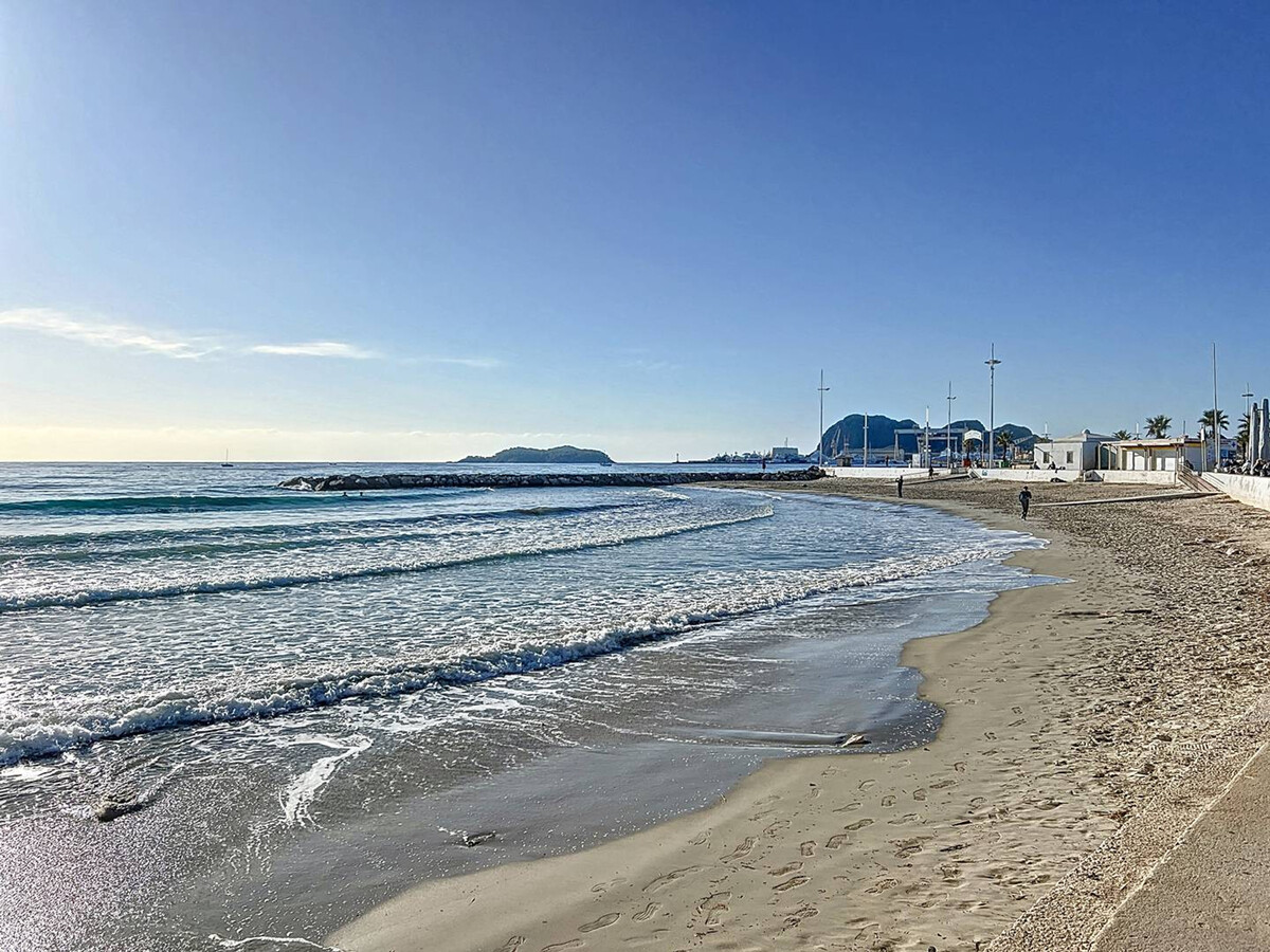 Appartement 3 pièces climatisé, vue mer et garage à La Ciotat - Photo 22
