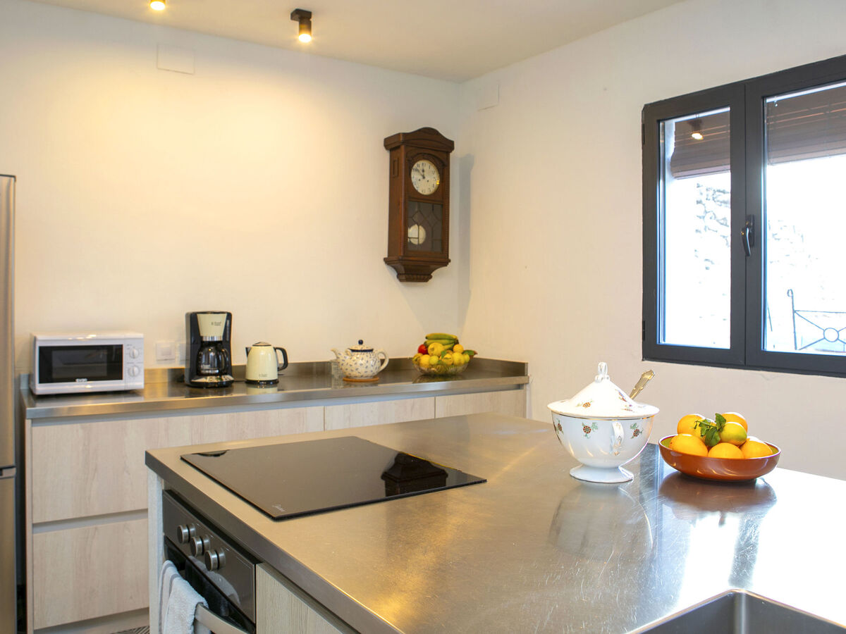 Maison Peral - 8 pers, piscine privée à Orba - Photo 8