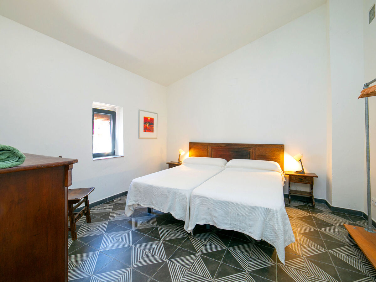 Maison Peral - 8 pers, piscine privée à Orba - Photo 15