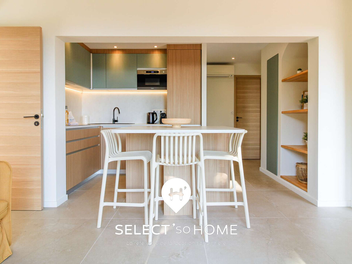 Maison vue mer avec jardin arboré au Lavandou - Photo 5