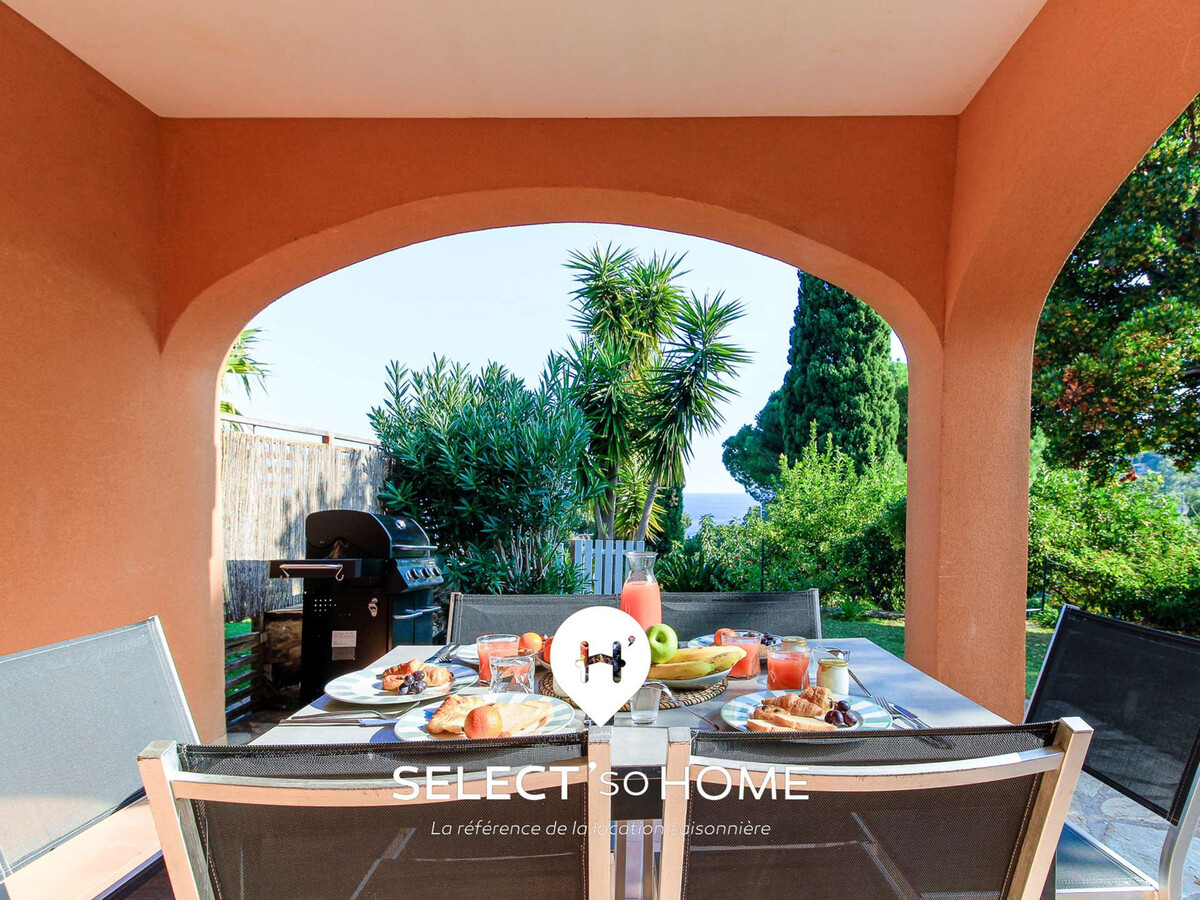 Maison 5 pers. avec jardin privé et vue mer au Lavandou - Photo 2
