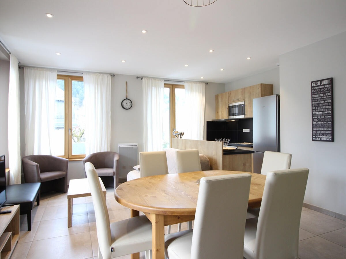 F3 Mont-Dore, terrasse 60m² vue Sancy, parking - Photo 2