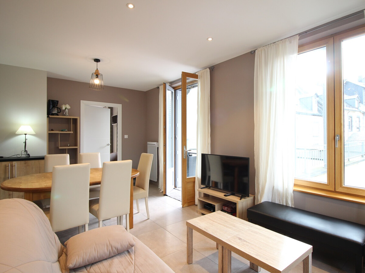 F3 Mont-Dore, terrasse 60m² vue Sancy, parking - Photo 5