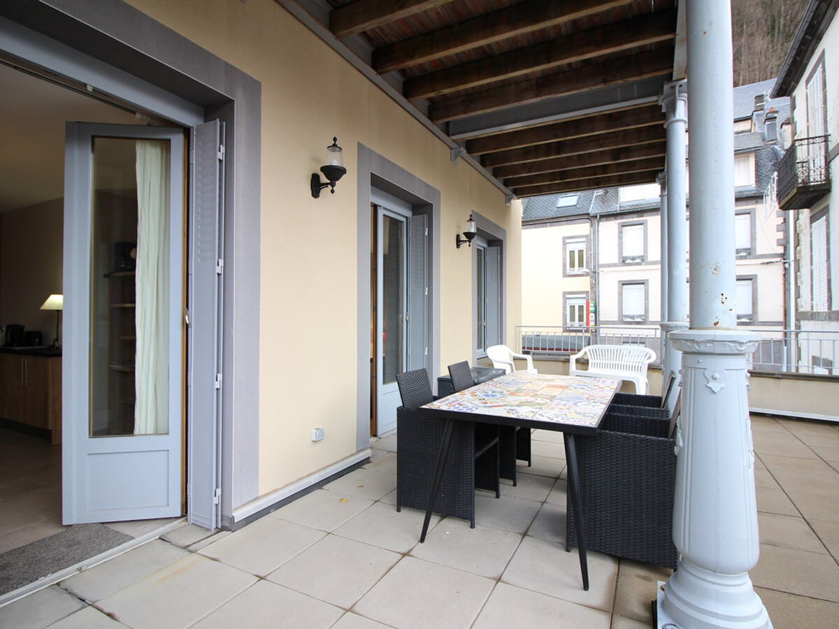 F3 Mont-Dore, terrasse 60m² vue Sancy, parking - Photo 10