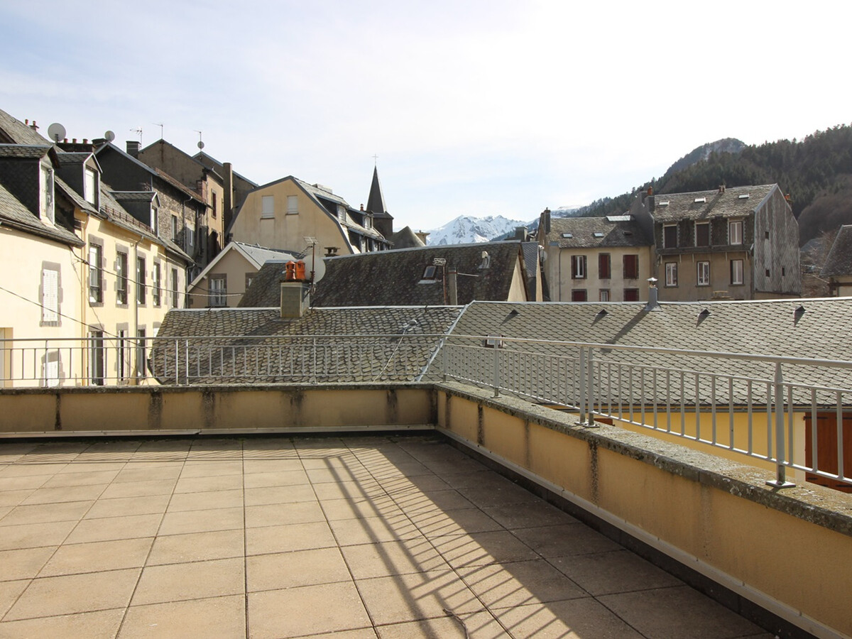 F3 Mont-Dore, terrasse 60m² vue Sancy, parking - Photo 17