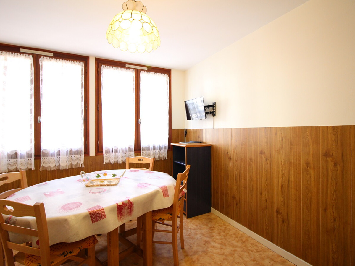 F2 au Mont-Dore, 4 couchages, parking et animaux - Photo 2