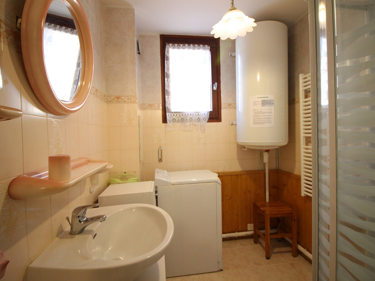 F2 au Mont-Dore, 4 couchages, parking et animaux - Photo 8
