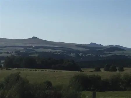 F2 bis au Mont-Dore avec parking, pieds dans les pistes du Sancy : photo 16