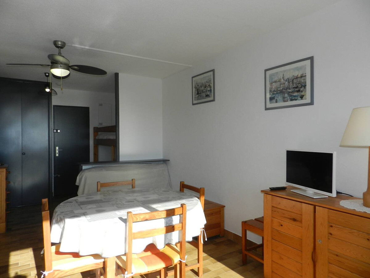 Appartement 2 pièces plage et piscine, vue mer sud à Bormes - Photo 8