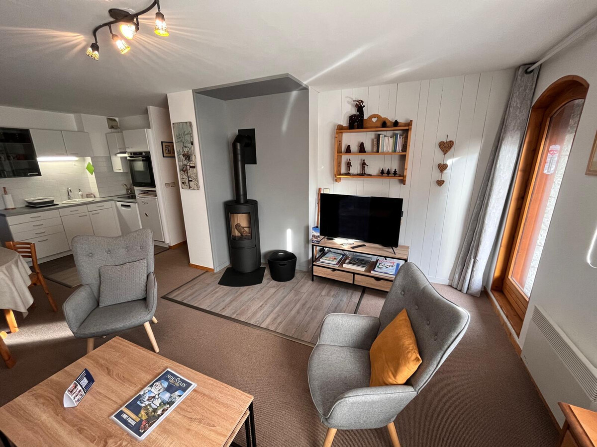 Duplex 64 m² avec poêle à bois et accès navette pistes - Photo 1