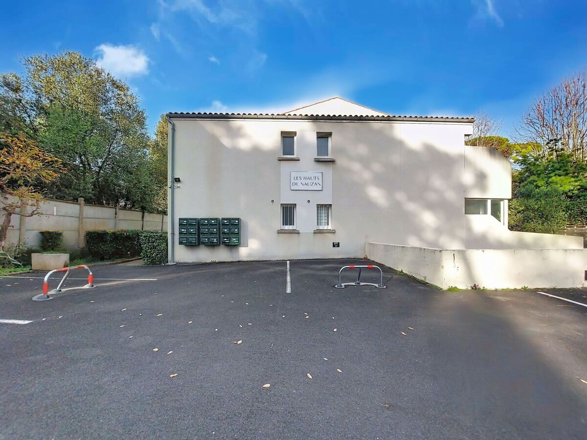 Appartement rénové 2024 à 150 m de la plage - Photo 22