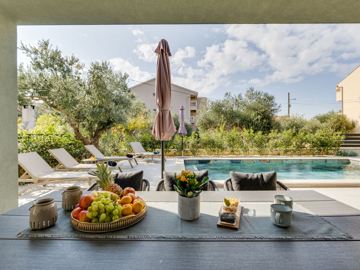 Maison Amala à Sukošan : piscine chauffée à 100 m de la mer - Photo 3
