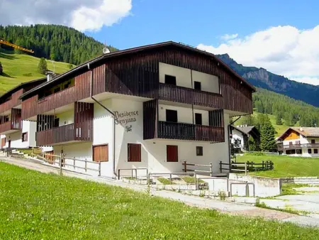 Genziana, appartement 2 chambres vue montagne à Canazei