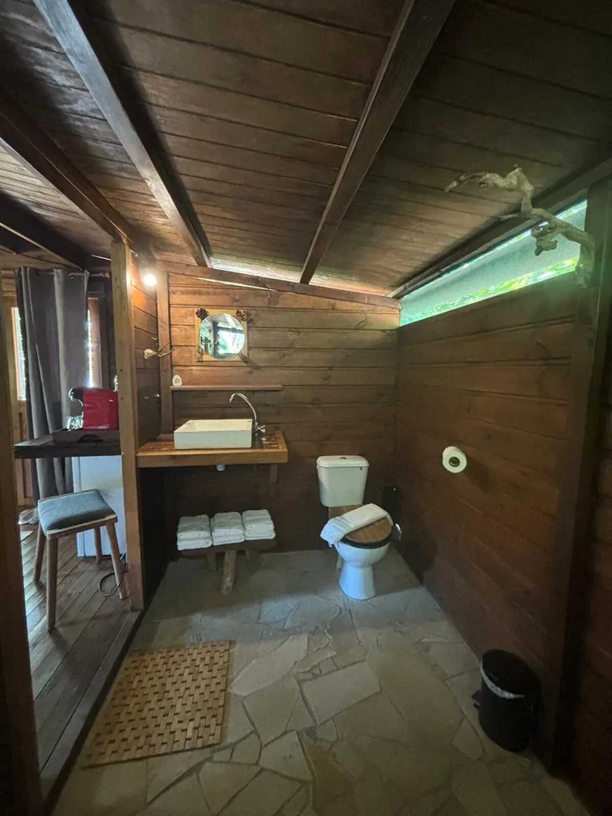 Bungalow dans jardin botanique à La Désirade, piscine - Photo 17