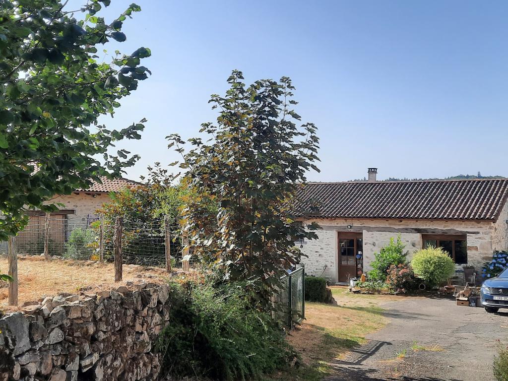 Maison avec piscine privée chauffée aux Salles-Lavauguyon - Photo 9