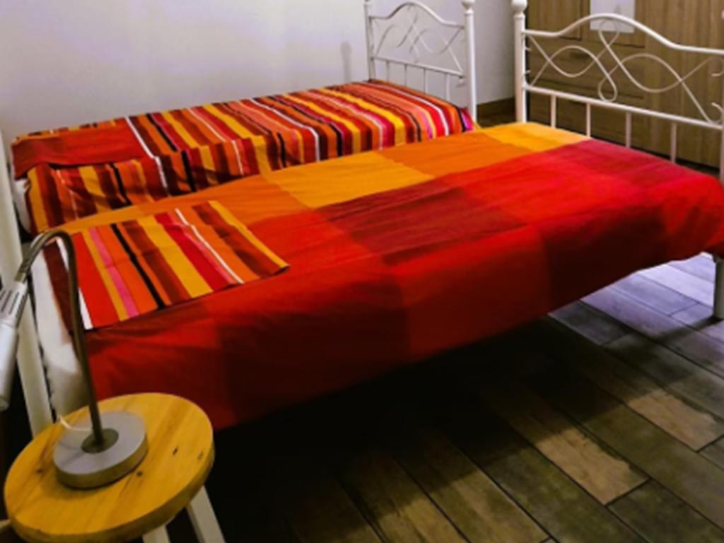 Maison avec piscine privée chauffée aux Salles-Lavauguyon - Photo 18