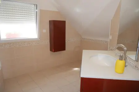 Maison 8 pers. à Tréboul, 350 m de la plage : photo 21
