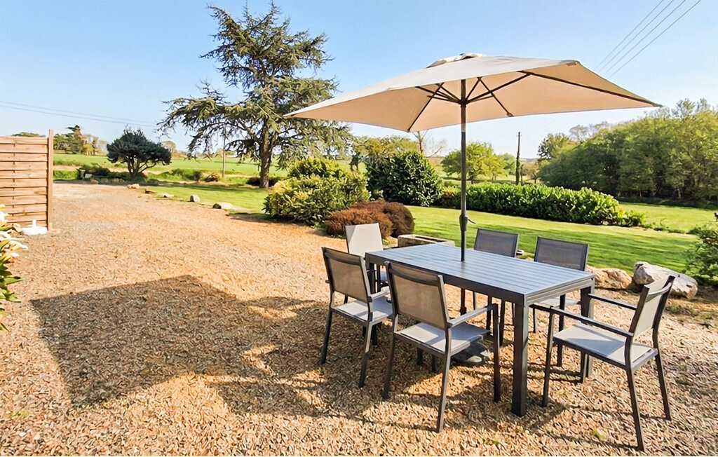 Maison de campagne rénovée avec grand jardin à Rospez - Photo 2