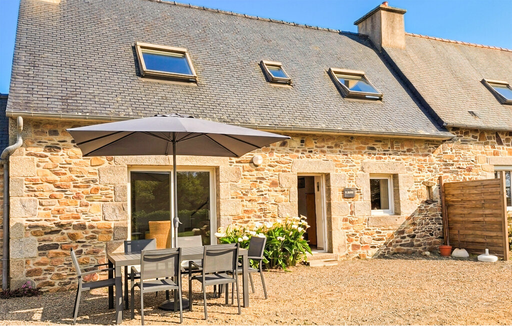 Maison de campagne rénovée avec grand jardin à Rospez - Photo 10